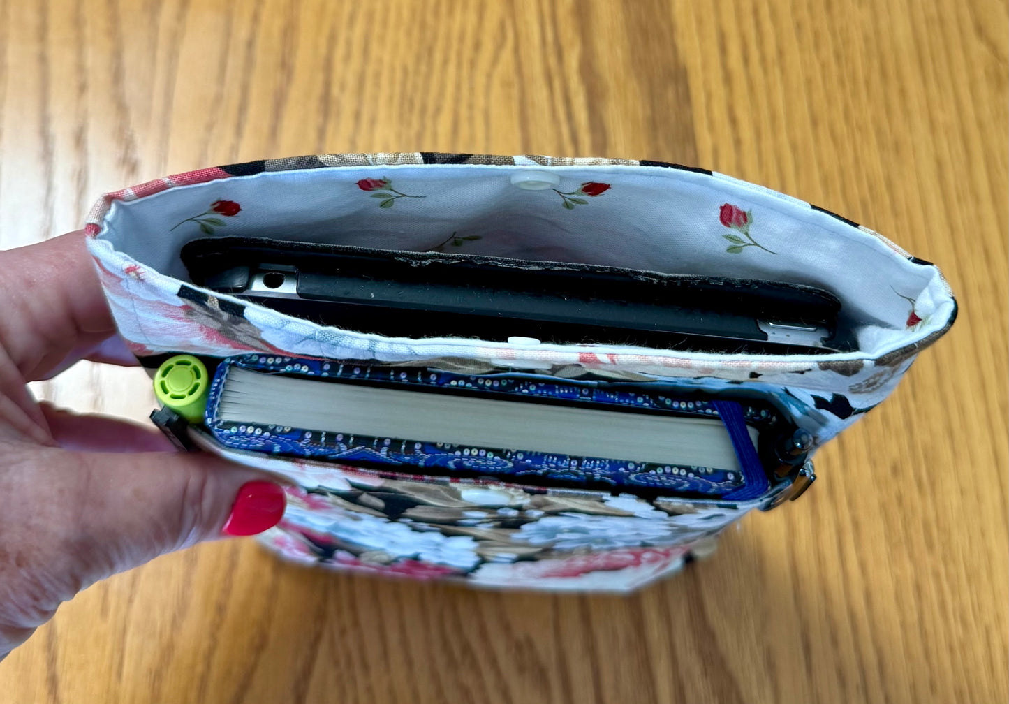 Midnight Garden Medium Book Sleeve with Pocket