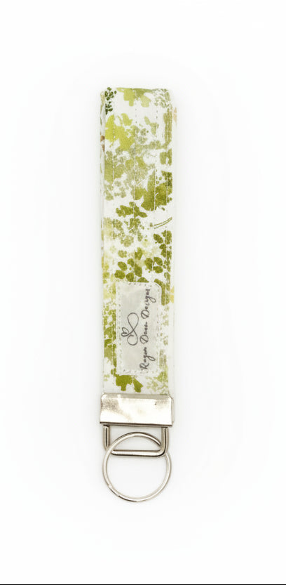 Spring Moss Wristlet Medium