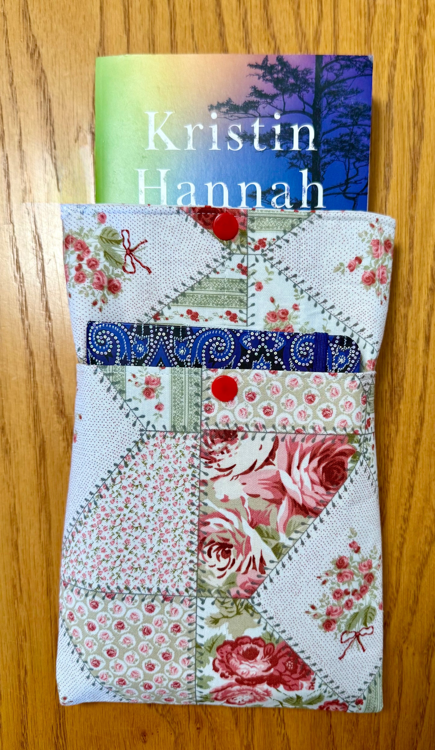 Rose Cottage Patchwork Book Sleeve - Medium