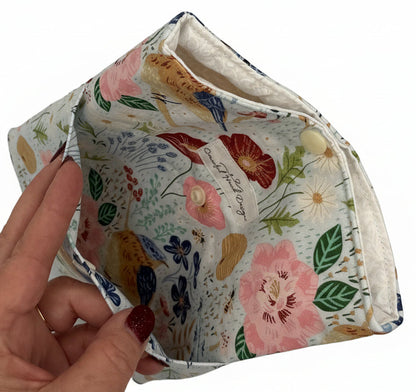 Garden Picnic Book Sleeve Medium with Pocket
