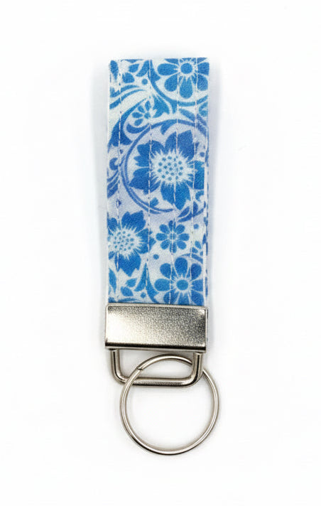 Bluebell Vine Wristlet Small