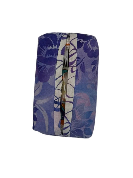 Lavender Breeze Pocket Tissue Holder